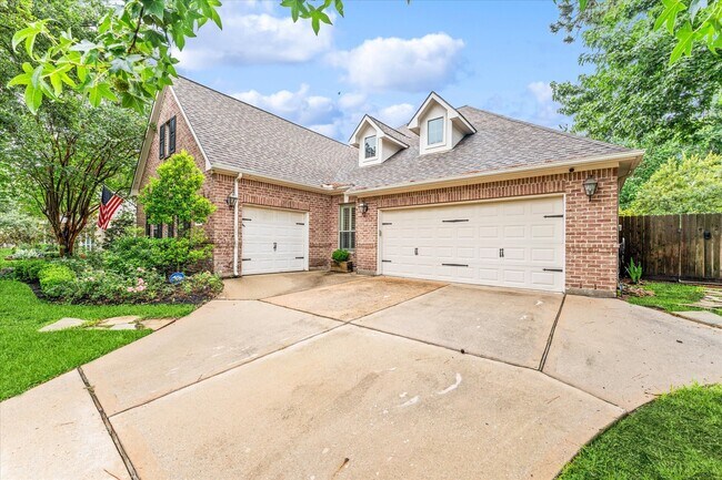 Building Photo - 28331 Hollow Springs Ln