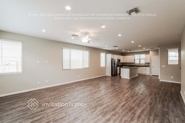 Foto del edificio - 5045 N 189th Dr