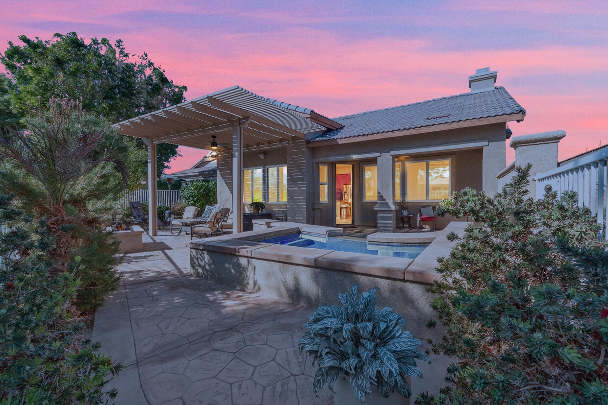 Primary Photo - 82833 Odlum Dr