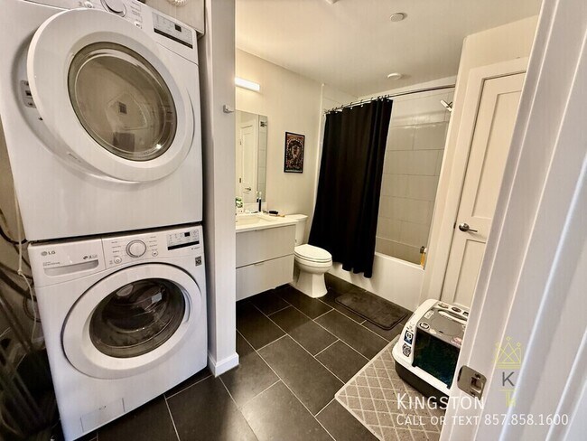 Building Photo - 464 Washington St