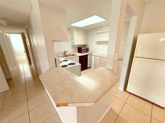 Foto del edificio - 910 Lake Destiny Rd