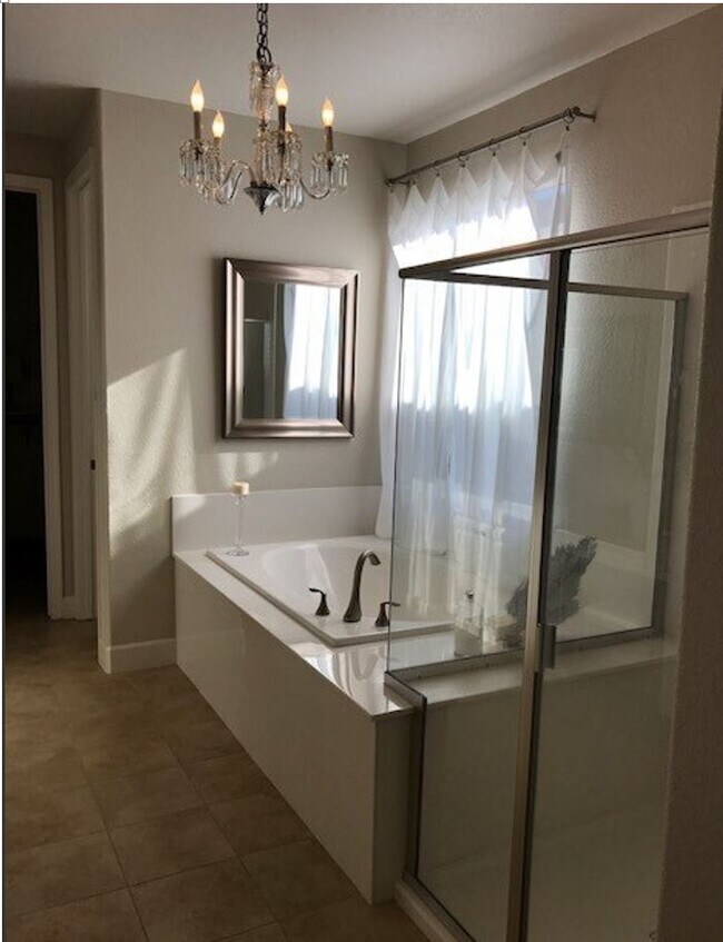 Foto del edificio - 639 Burnt Ranch Way