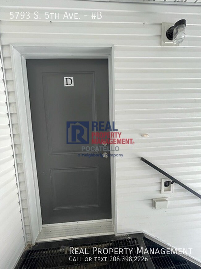 Building Photo - Brand New 3 Bedroom 1 Bath Apartment - Fib...