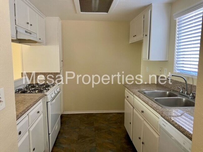 Building Photo - 17979 Quantico Rd