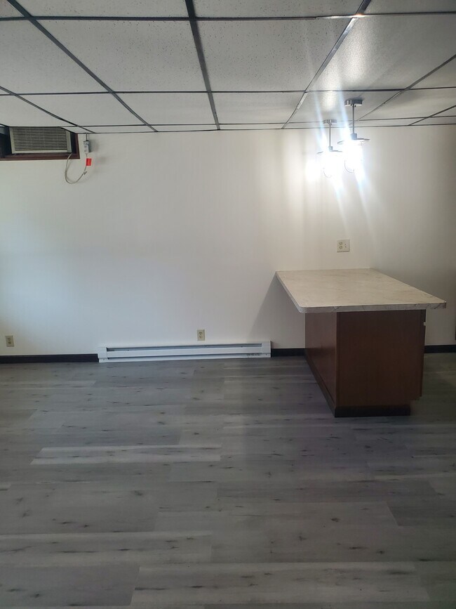 Foto del edificio - 1613 Huffman Ave