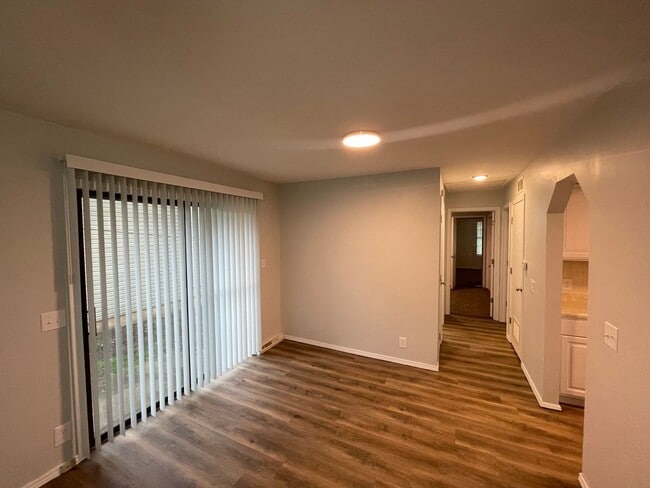Building Photo - 2301/2307 W FR 164