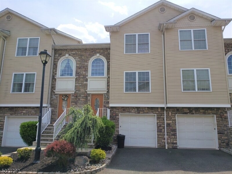 783 Clifford Saladin St, Rahway, NJ 07065 Room for Rent in Rahway, NJ