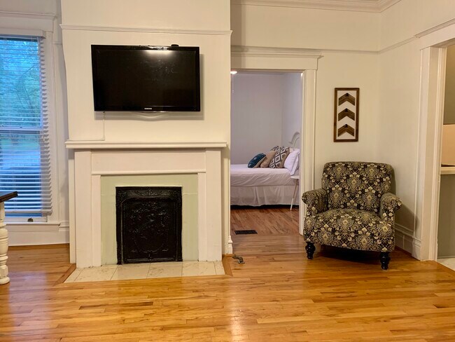 Living Room - 106 W Lloyd St