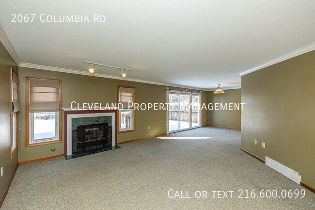 Building Photo - 2067 Columbia Rd
