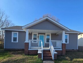 Building Photo - 404 N 4th Ave