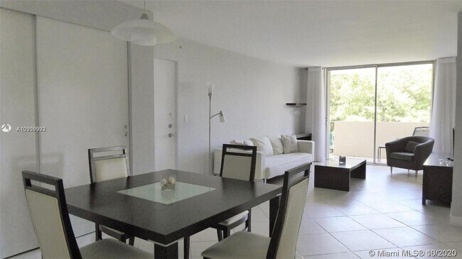 Foto del edificio - 631 Jefferson Ave