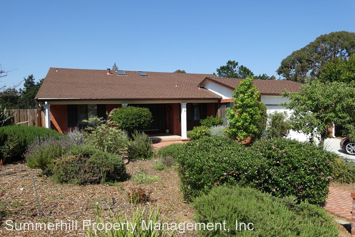 Primary Photo - 4 br, 2.5 bath House - 1285 Saint Mark Court