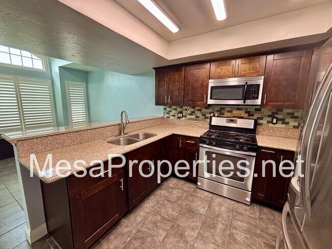 Foto del edificio - 118 N Glendora Ave