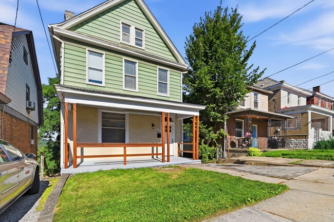 Building Photo - 1642 Methyl St