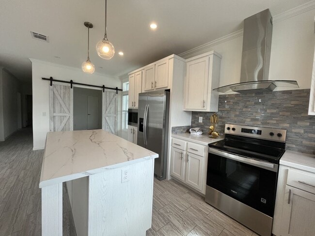 Building Photo - 557 Bimini Cay Cir