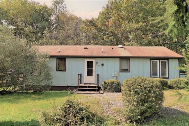 Building Photo - 162 Willow Dr