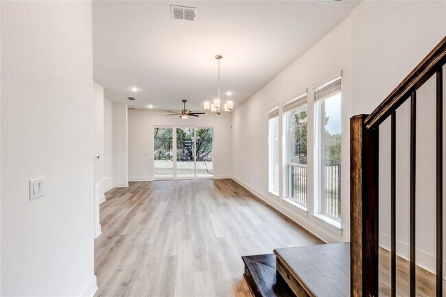 Foto del edificio - 2000 Kit Cir