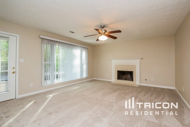 Foto del edificio - 2255 Hamilton Parc Ln