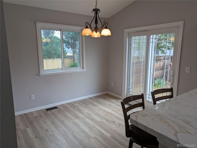 Building Photo - 2067 Woodpark Dr