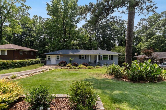 Foto del edificio - Charming 1950's Ranch w/ Modern Upgrades a...