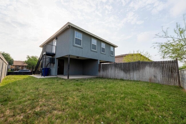 Foto del edificio - 214 Allen Dr