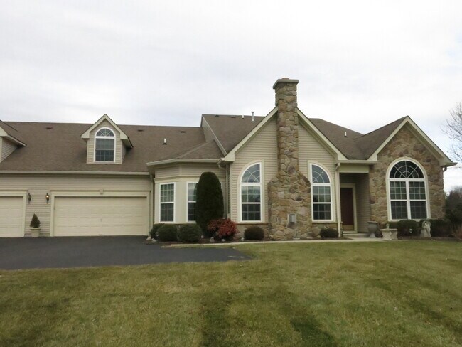 Front - 149 Shady Brook Dr