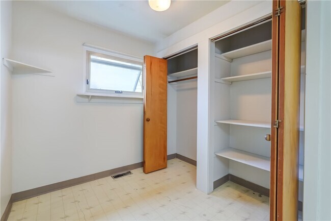 Foto del edificio - 2233 Clifford Ave