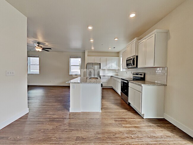 Foto del edificio - 10634 136th St Ct E