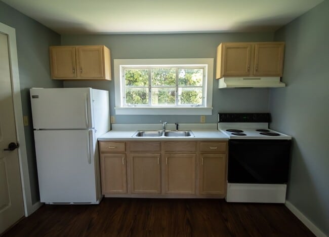 Foto del edificio - 12-16-16 Sage St