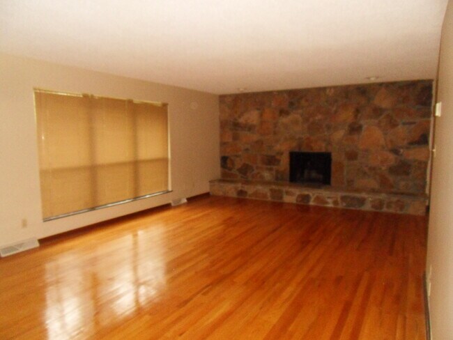 Foto del edificio - 126 Wendover Cir