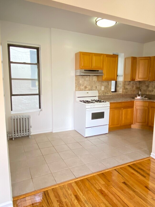 Building Photo - 3905 27th St