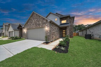 Building Photo - 22826 Xanthos St