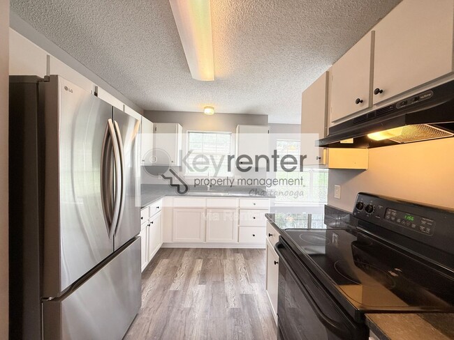 Building Photo - 208 Cliftview Dr