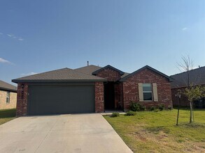 Building Photo - 4414 SW Christina Ct