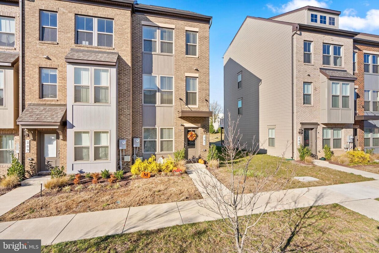 Foto principal - 287 Phoenix Dr
