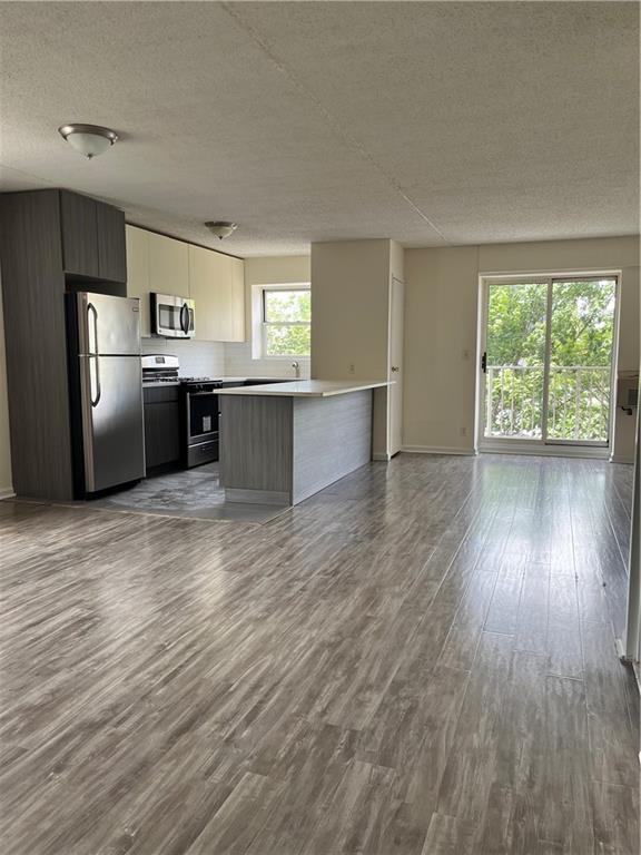 Foto principal - 2955 Shell Rd