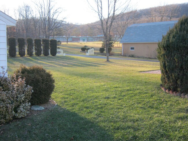 Foto del edificio - 3BR Single Family home in LaVale
