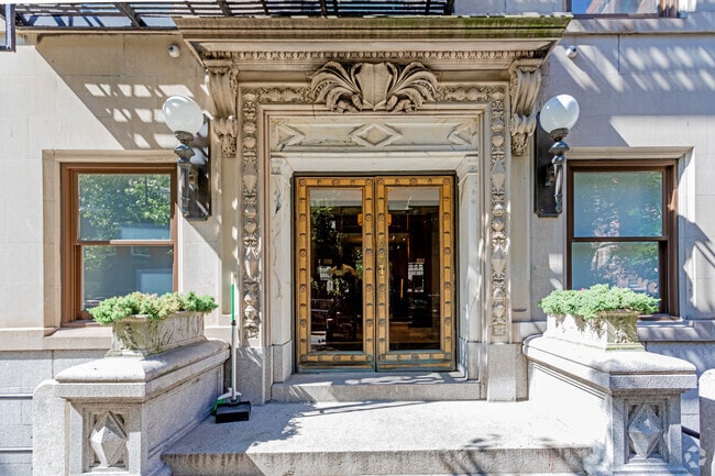 Entrance - 78 Irving Pl
