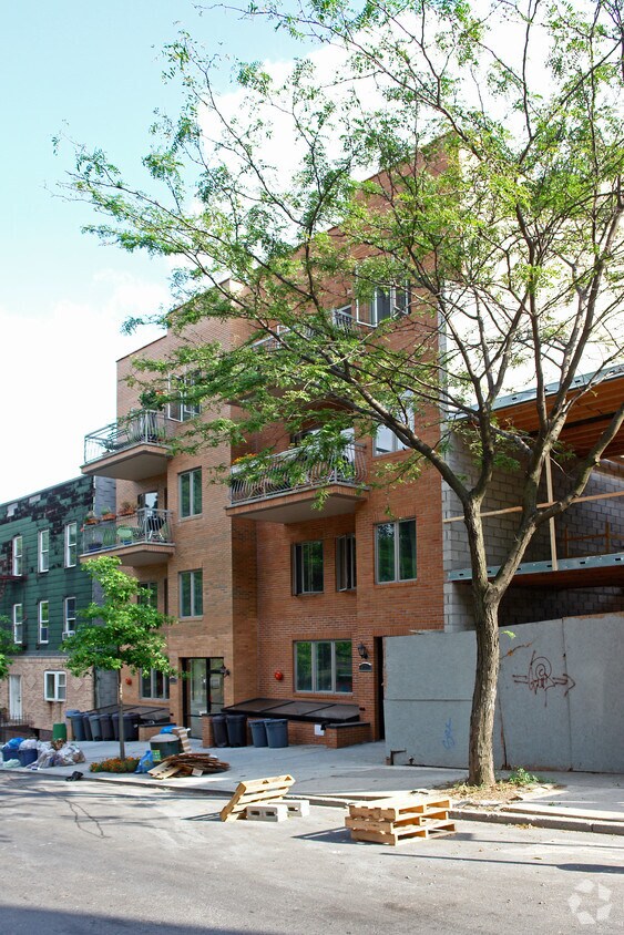 Foto principal - 320-321 23rd St