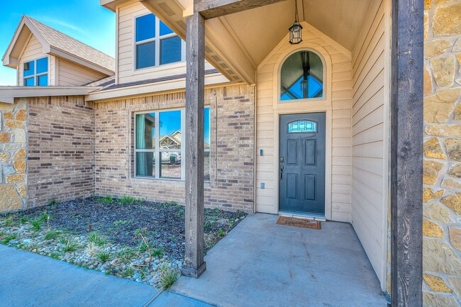 Foto del edificio - COMING APRIL 2026 - Beautiful Home in Buffalo Heights!