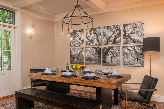 Building Photo - 605 W Colorado Ave