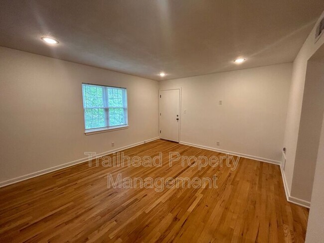 Building Photo - 6429 Brookside Rd