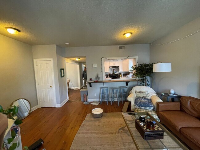 Photo - 183 Smith St Apartment