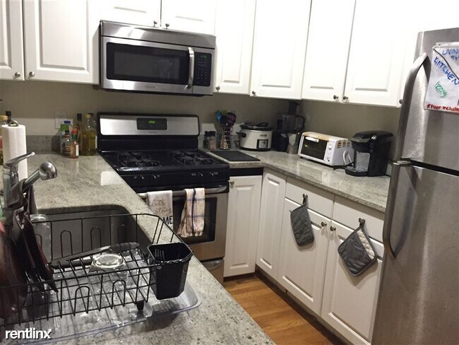 Foto del edificio - 330 Saint Paul St