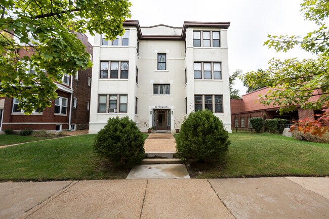 Foto del edificio - 6026 Waterman Blvd