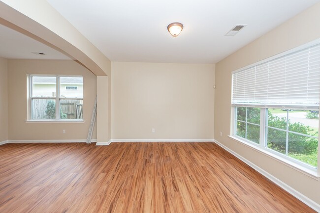 Foto del edificio - 4 Bedroom 2.5 Bath Home in Felder Creek - ...