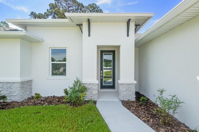 Building Photo - Charming 3BR/2BA Home in North Port with Fully Fenced Yard