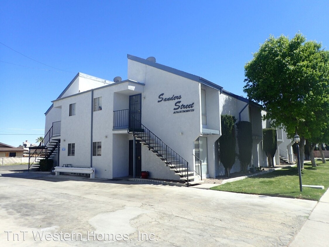 726 N Sanders St, Ridgecrest, CA 93555 Apartment for Rent in