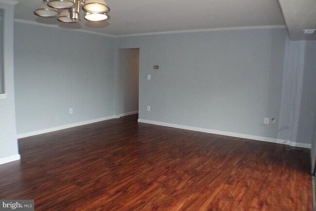 Foto del edificio - 3240 S 28th St