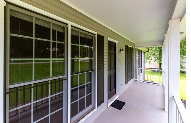 Foto del edificio - 10280 Long Meadow Rd